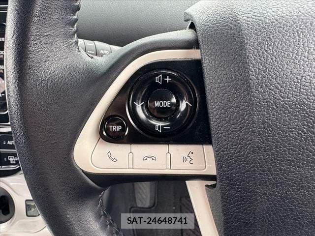 Toyota PRIUS 2016-01 8850384-23