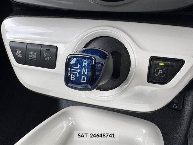 Toyota PRIUS 2016-01 8850384-27