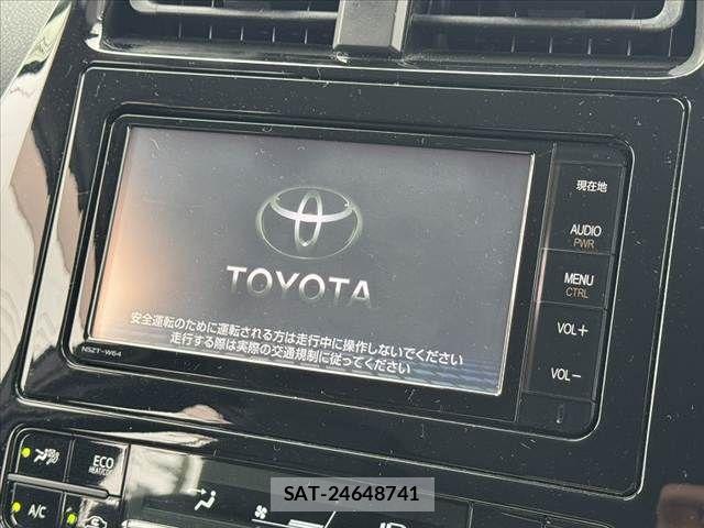 Toyota PRIUS 2016-01 8850384-2