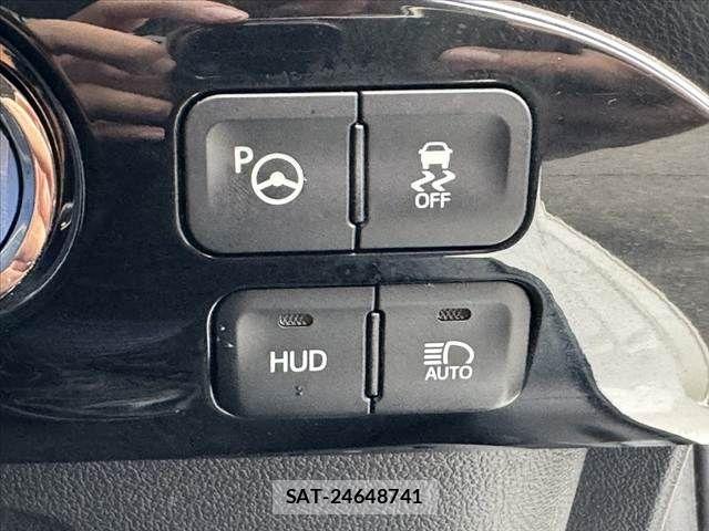 Toyota PRIUS 2016-01 8850384-29