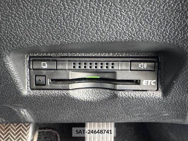 Toyota PRIUS 2016-01 8850384-4