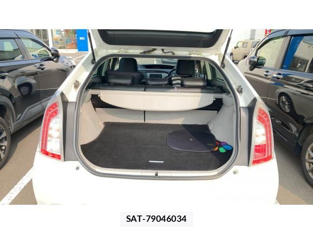 Toyota PRIUS 2012-07 8850413-9