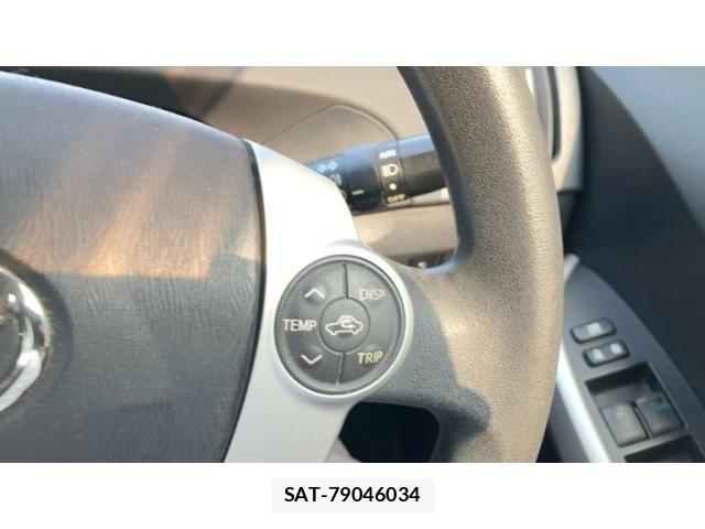 Toyota PRIUS 2012-07 8850413-18
