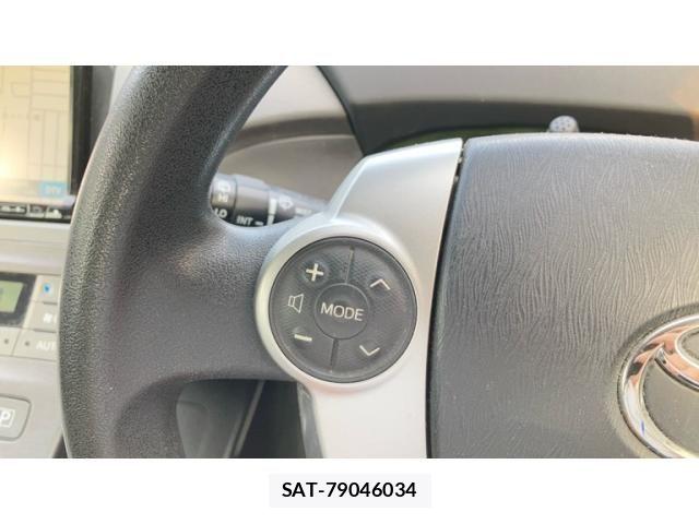 Toyota PRIUS 2012-07 8850413-19