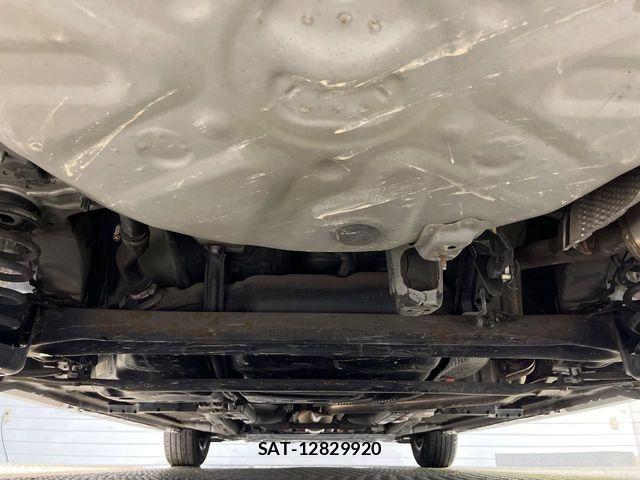 Toyota PRIUS 2013-11 8849534-18