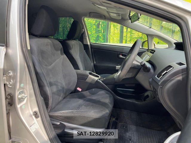 Toyota PRIUS 2013-11 8849534-7