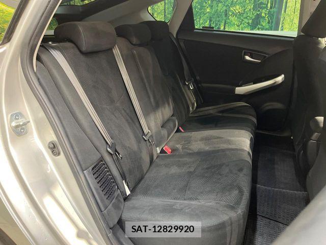 Toyota PRIUS 2013-11 8849534-8