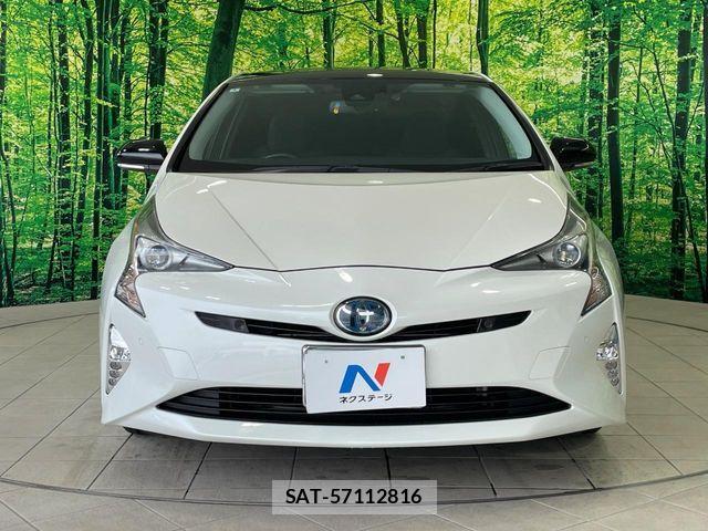 Toyota PRIUS 2018-08 8849646-13