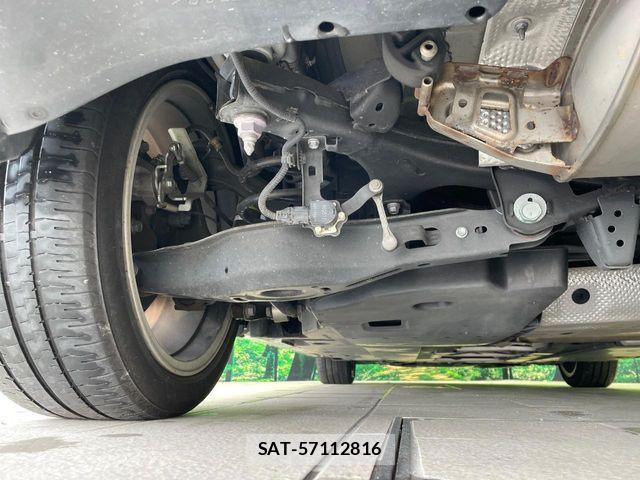 Toyota PRIUS 2018-08 8849646-19