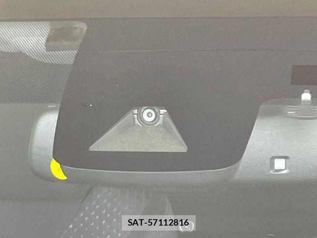 Toyota PRIUS 2018-08 8849646-2