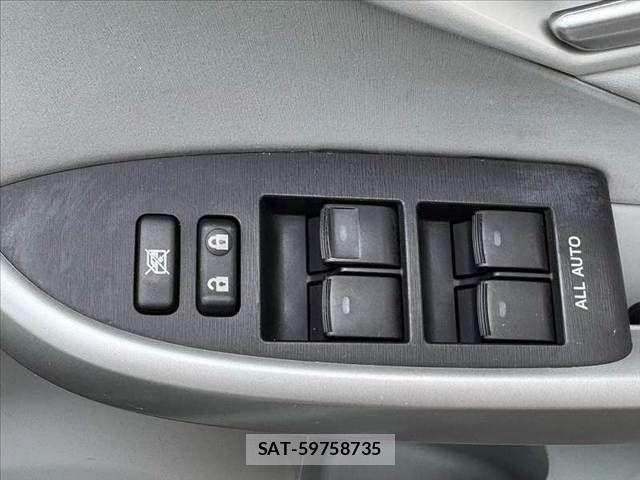Toyota PRIUS 2013-10 8849811-29
