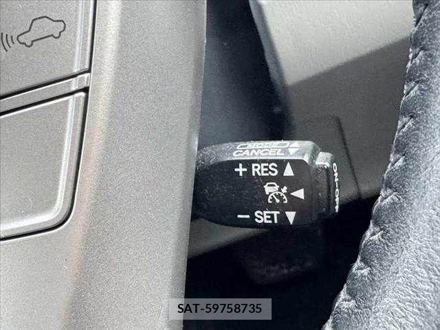 Toyota PRIUS 2013-10 8849811-3