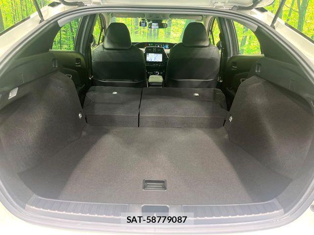 Toyota PRIUS 2019-09 8850390-9