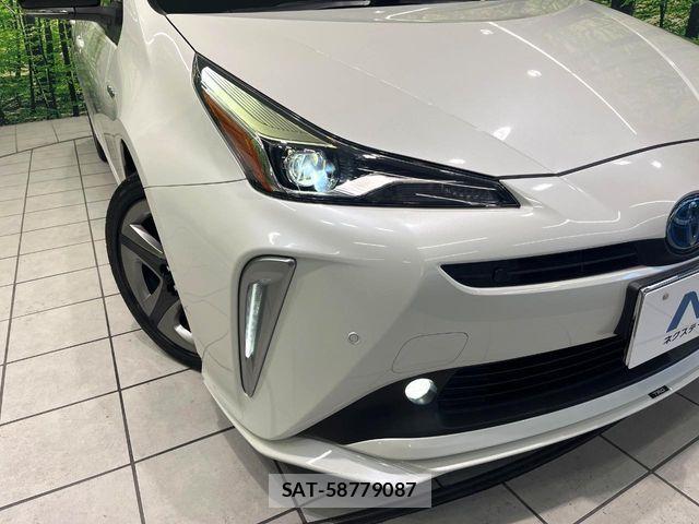 Toyota PRIUS 2019-09 8850390-11