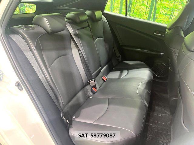 Toyota PRIUS 2019-09 8850390-8