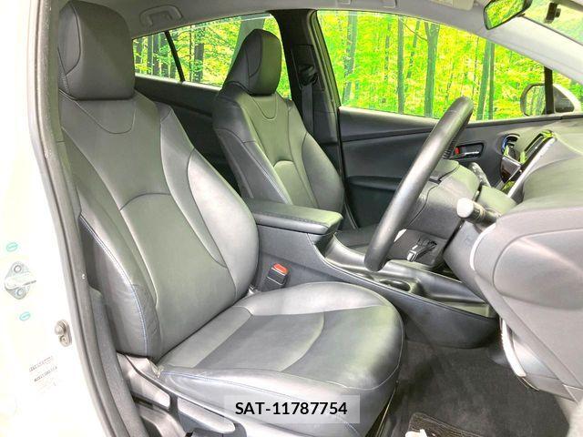 Toyota PRIUS 2016-04 8849678-7