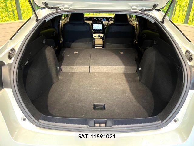 Toyota PRIUS 2016-05 8871846-9