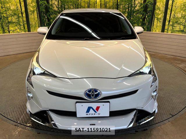 Toyota PRIUS 2016-05 8871846-11