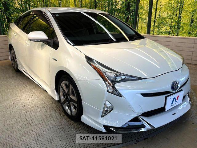 Toyota PRIUS 2016-05 8871846-13