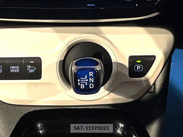 Toyota PRIUS 2016-05 8871846-18
