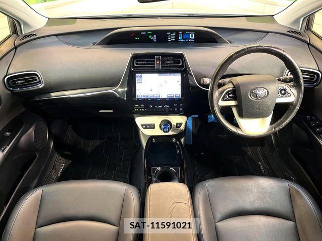 Toyota PRIUS 2016-05 8871846-1