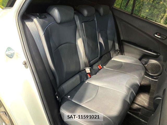 Toyota PRIUS 2016-05 8871846-8