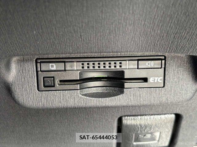 Toyota PRIUS 2013-07 8871856-15