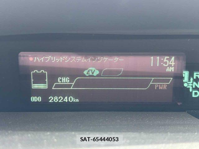 Toyota PRIUS 2013-07 8871856-6