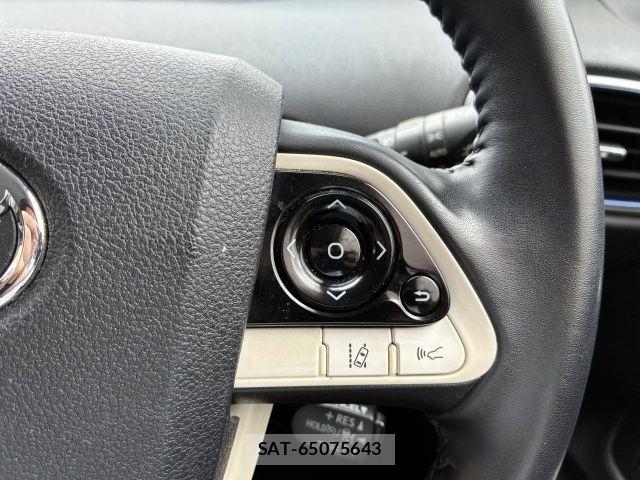 Toyota PRIUS 2018-02 8871844-13