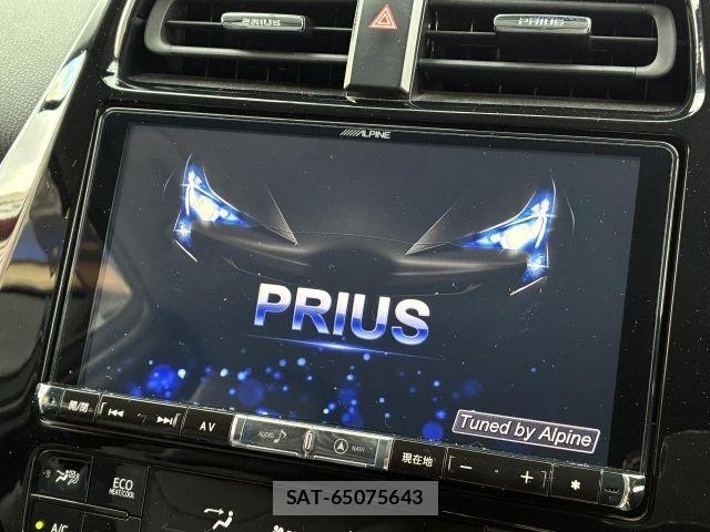 Toyota PRIUS 2018-02 8871844-17