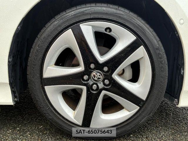 Toyota PRIUS 2018-02 8871844-23