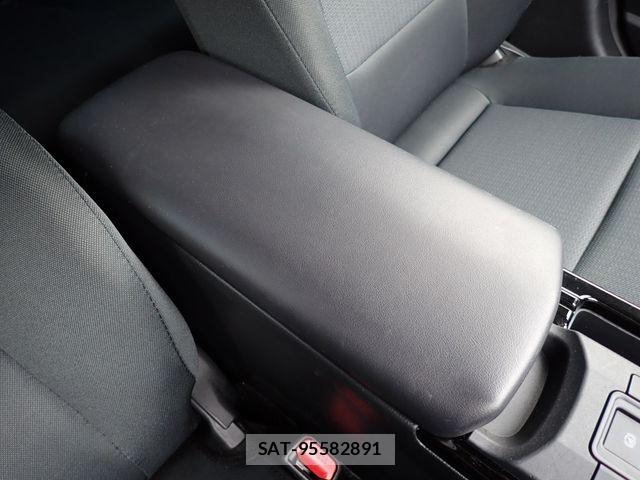 Toyota PRIUS 2024-05 8871838-23