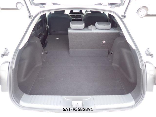 Toyota PRIUS 2024-05 8871838-28