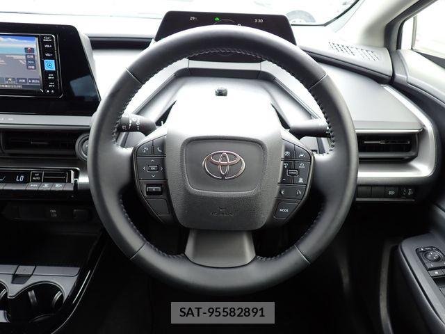 Toyota PRIUS 2024-05 8871838-4