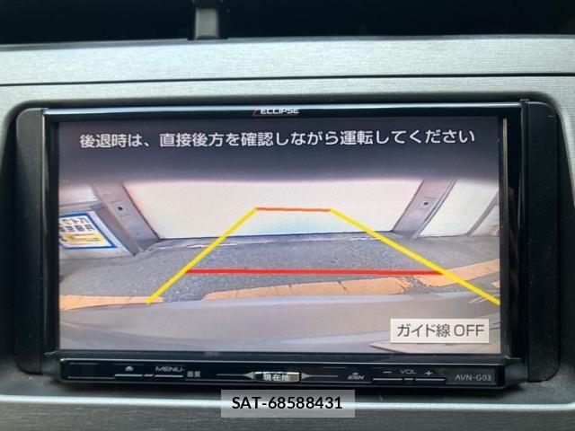 Toyota PRIUS 2014-04 8871864-18