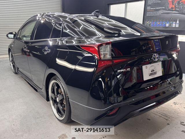 Toyota PRIUS 2018-12 8871840-3
