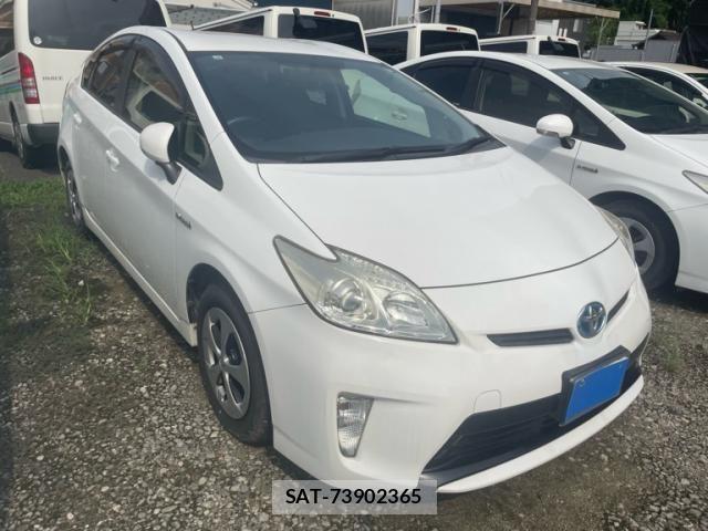 Toyota PRIUS 2015-10 8871862-0