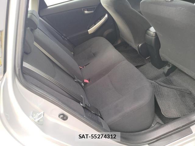 Toyota PRIUS 2014-06 8871852-23