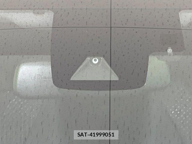 Toyota PRIUS 2017-04 8871845-2