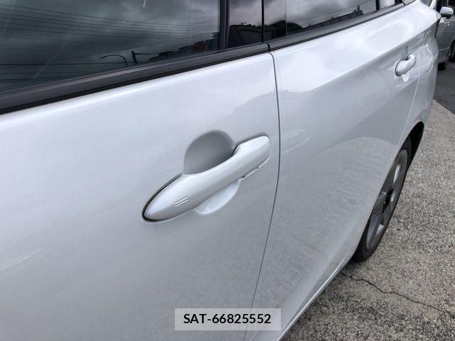 Toyota PRIUS 2021-09 8871839-18