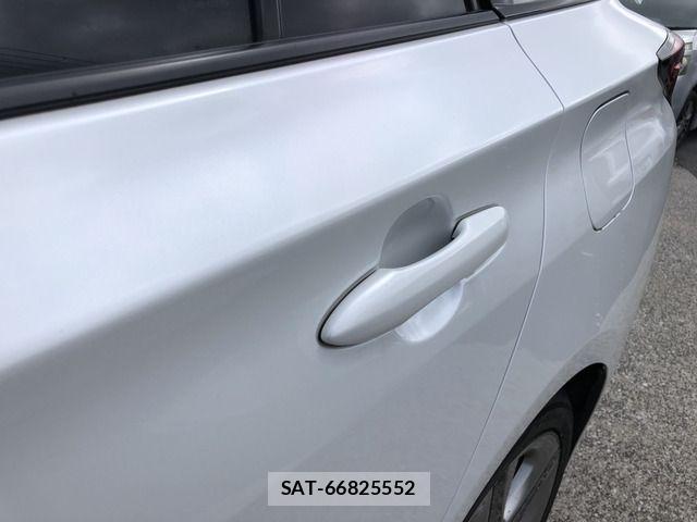 Toyota PRIUS 2021-09 8871839-19