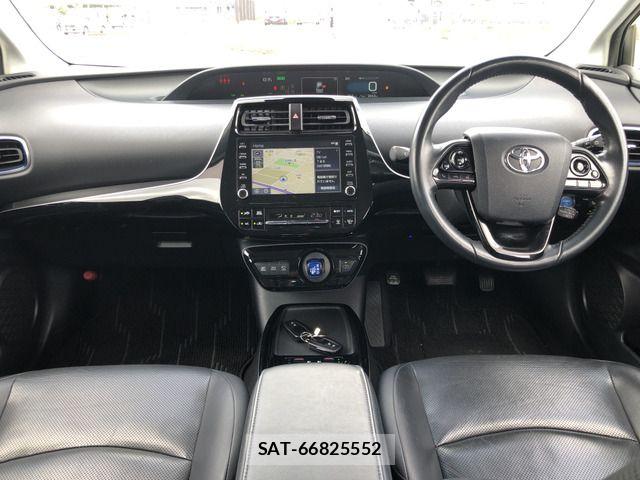 Toyota PRIUS 2021-09 8871839-3