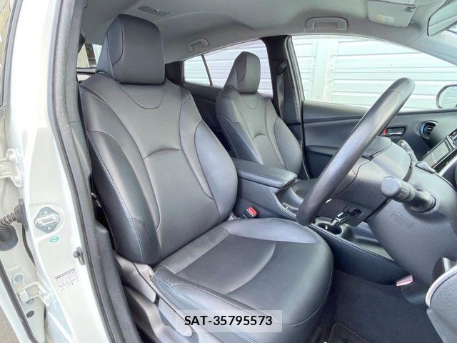 Toyota PRIUS 2017-03 8871849-9