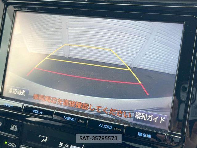 Toyota PRIUS 2017-03 8871849-4