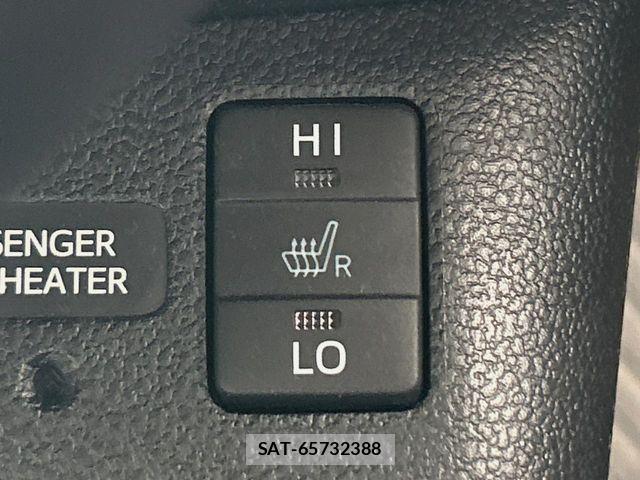 Toyota PRIUS 2017-09 8871847-9