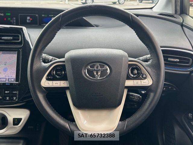 Toyota PRIUS 2017-09 8871847-2