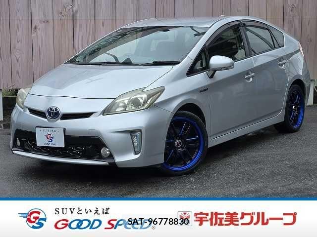 Toyota PRIUS 2013-07 8871855-0