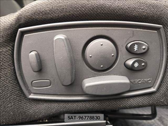Toyota PRIUS 2013-07 8871855-5