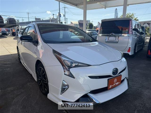 Toyota PRIUS 2017-12 8871848-0