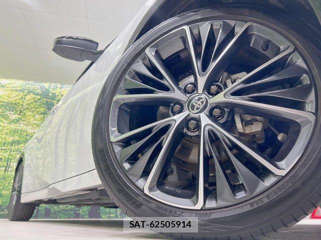 Toyota PRIUS 2024-03 8871835-12